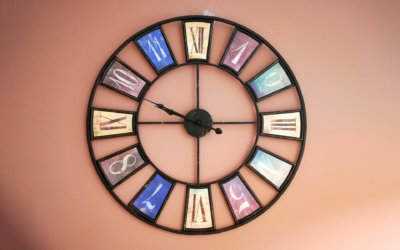 Zegar w MBP w Jarosławiu