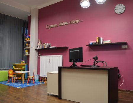 Lada biblioteczna - filia 4