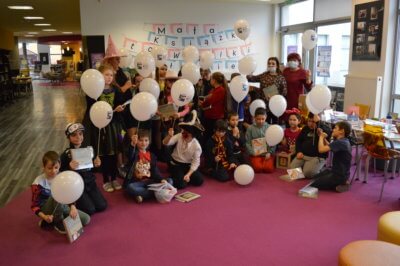 Grupowe zdjęcie uczestników konkursu.