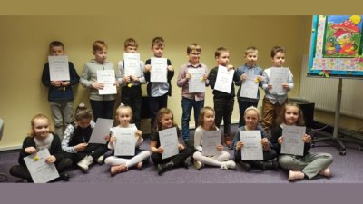 Zdjęcie grupowe uczestników konkursu.