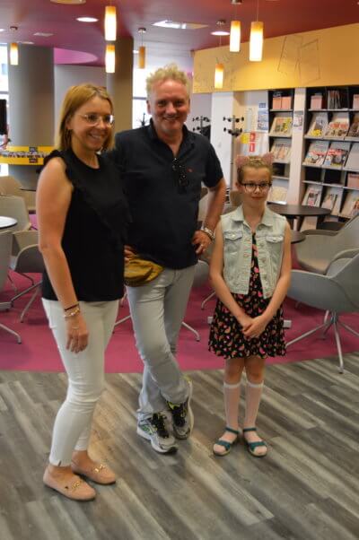 Autor z uczestniczkami.