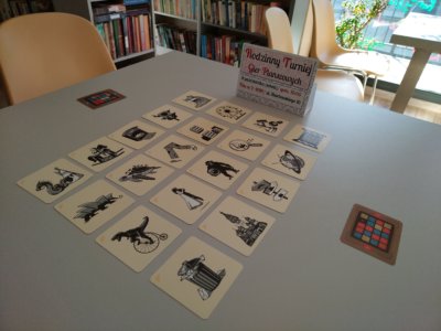 Rodzinny turniej gier planszowych.