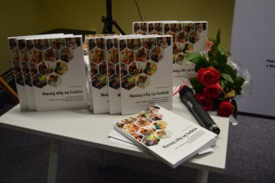 Zbiór książek pod tytułem Naszą siłą są ludzie.