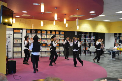 Taniec Kapelusze wykonany przez grupę taneczną Balans.