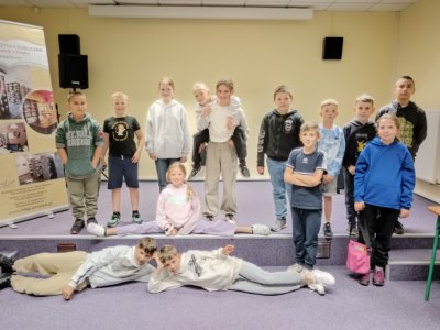 Zdjęcie grupowe uczestników.