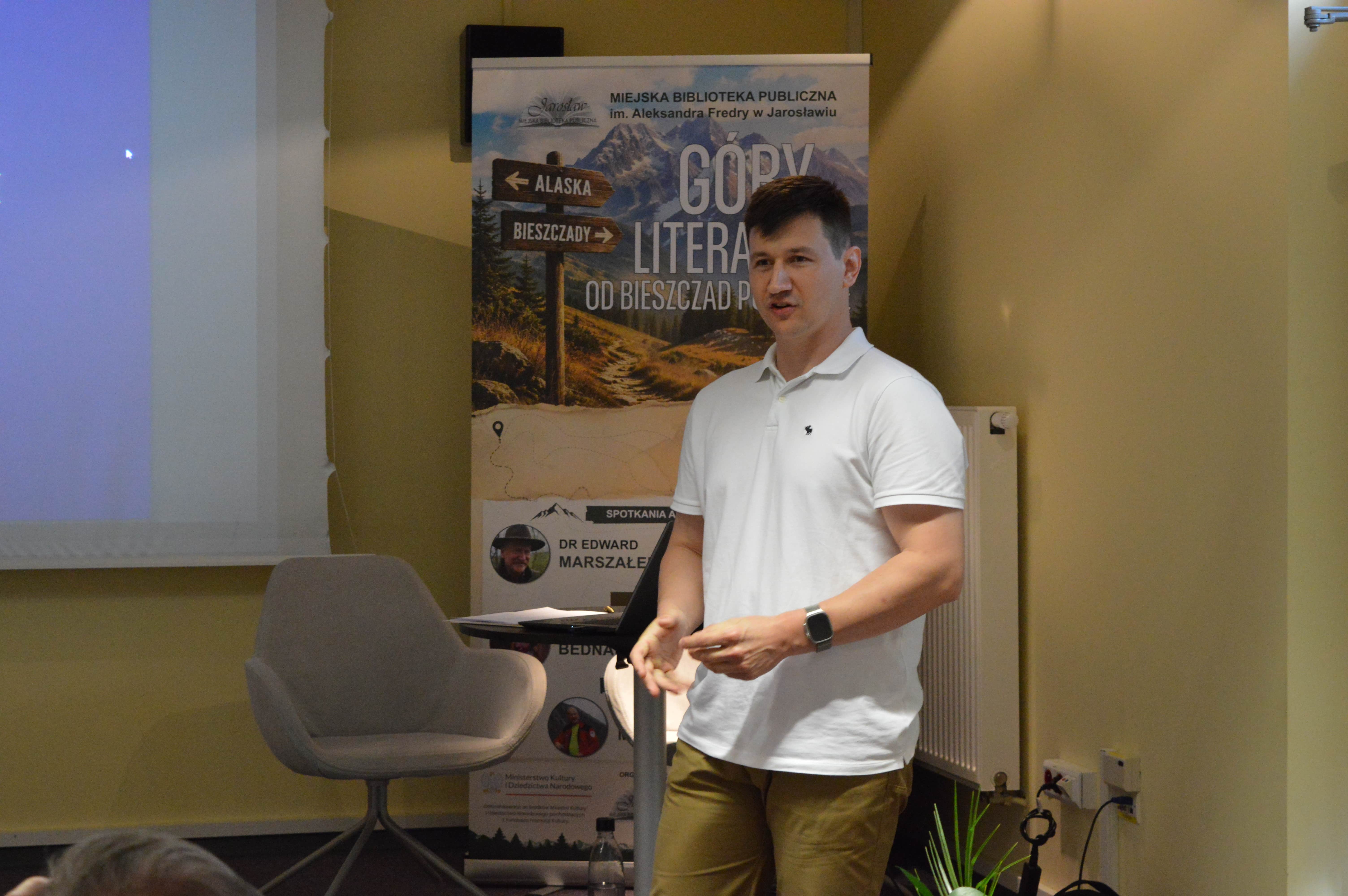 dr Rafał Kolano